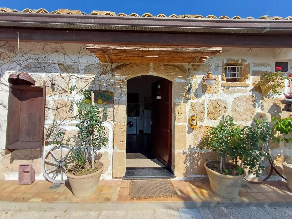 La Virgy Per Noto With Share Swimming Pool With Wonderful Sea View Villa Avola