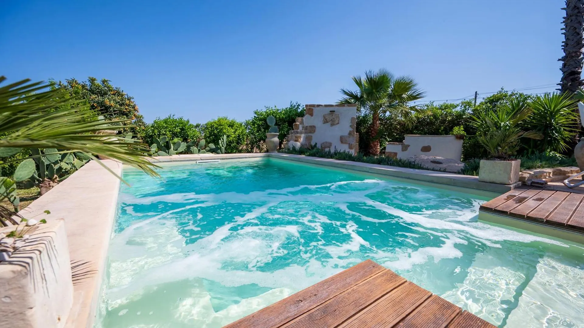 Vila La Virgy Per Noto With Share Swimming Pool With Wonderful Sea View Avola 0*,